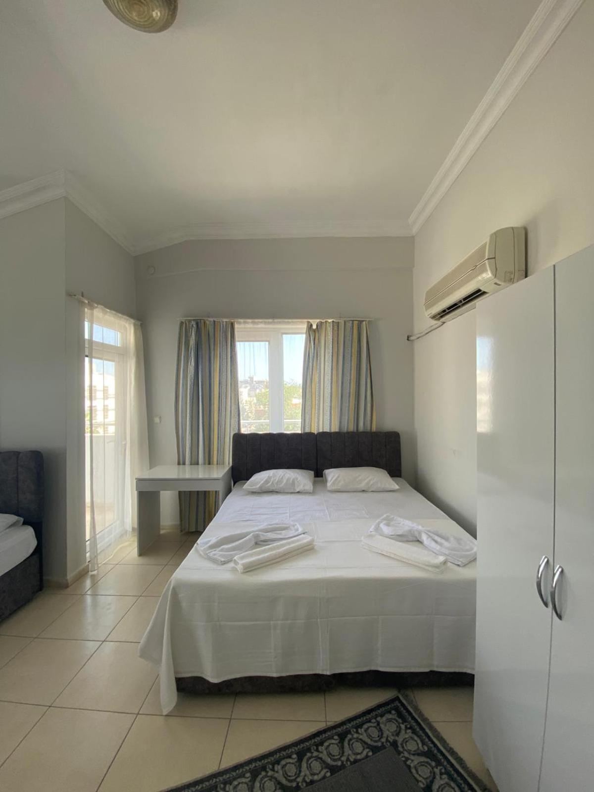 Nurer Apart Otel Antalya Bagian luar foto